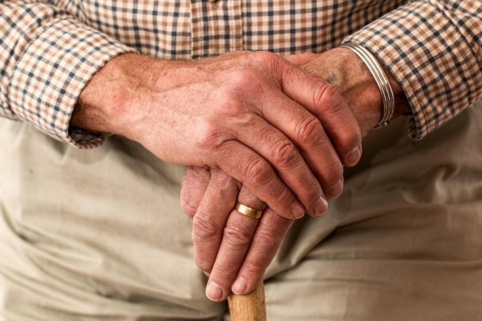 MMJRecs - elderly person's hands