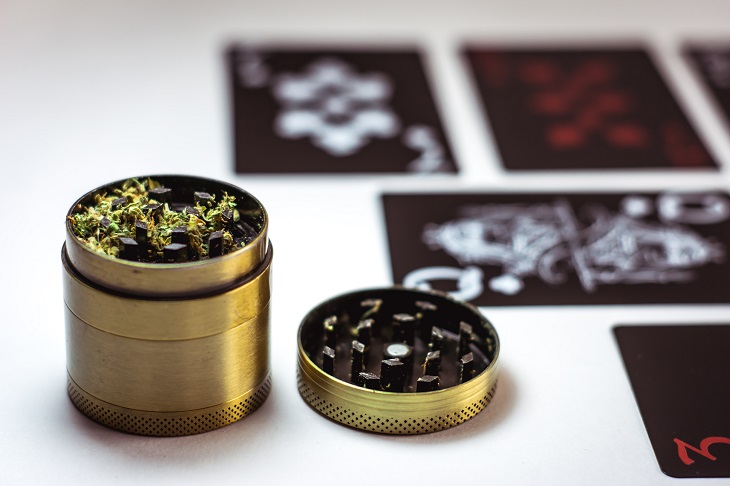 MMJRecs - medical marijuana grinder